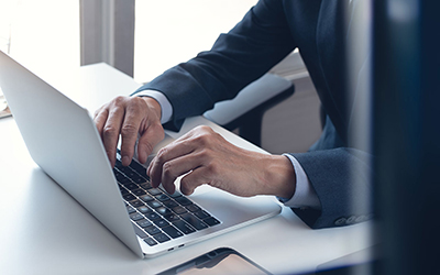 出勤、メールチェック